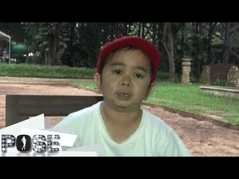 Liburan Seru Daus Mini dan Keluarga - Pose (22/3)