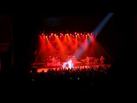 Hootie & The Blowfish - Losing My Religion (Live in Charleston, March 28th 2015)