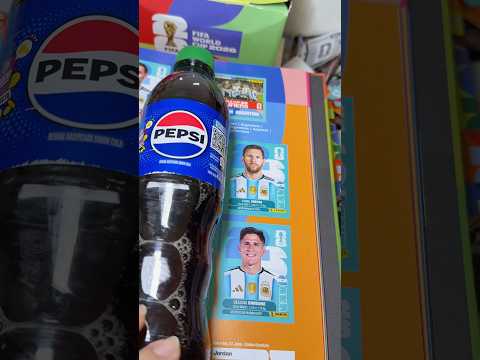 Messi se bebe una pepsiii 🤣 #worldcup2026 #panini #shorts