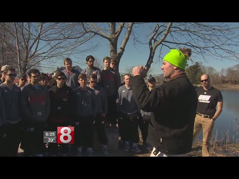 Sacred Heart lacrosse team stops by Ben Callahan memorial