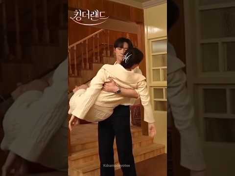 Oopppsss moment!! 😂🤪 behind the scenes of #kdrama #kingtheland