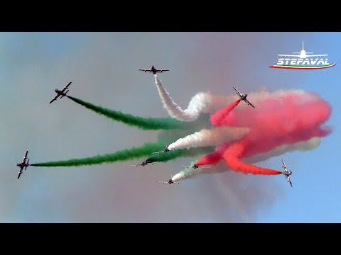 download lagu mp3 mp4 Tricolori, download lagu Tricolori gratis, unduh video klip Tricolori