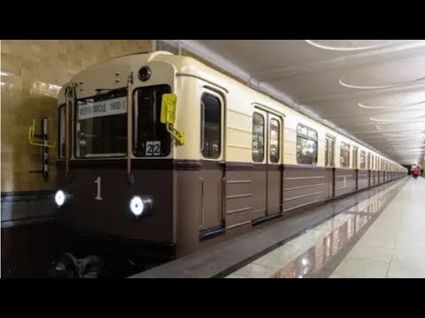 Парад поездов петербургского метрополитена
