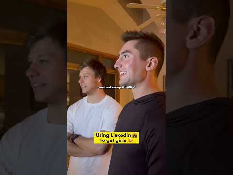 LinkedInで女の子を誘う #viral #funny (Asking a girl out on LinkedIn #viral #funny)