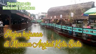 Traveling, Wash Your Eyes at the Old Car Warehouse, Batu Malang City 