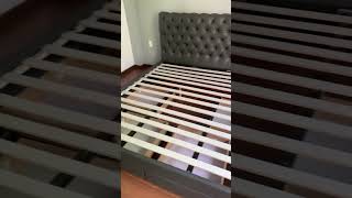 Giao giường bọc da Adora cho khách