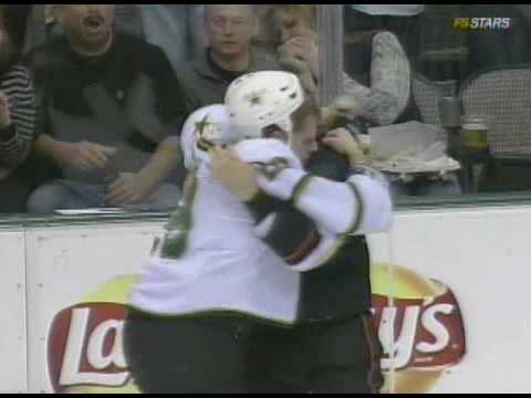 Steve Montador vs Steve Ott