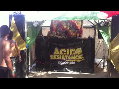 @ Acid Resistance Beach Festival Taganga 2013 - Rafinha
