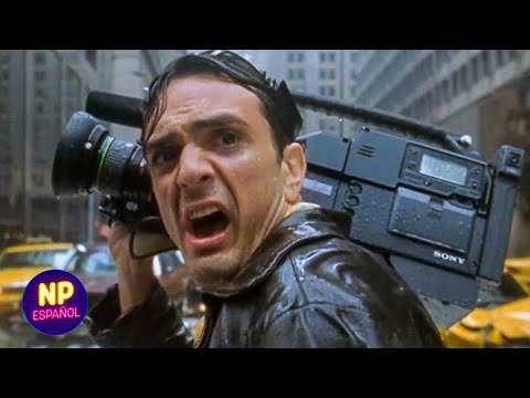 Godzilla Empieza Alboroto en Nueva York | Godzilla (1998) | Now Español