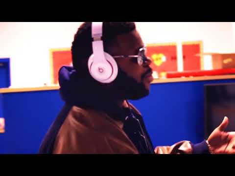 Book MC Ron G: The Roc City Hero