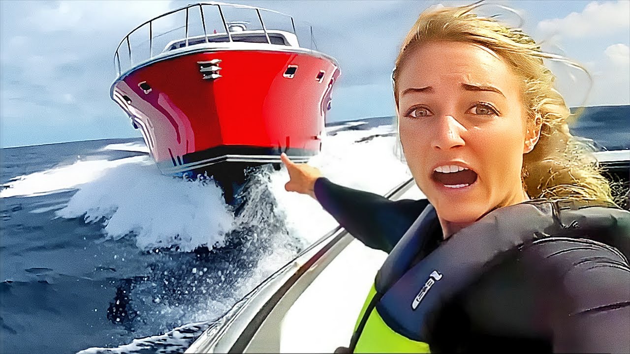 Idiots in Boats Caught on Camera