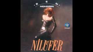 Nilüfer - Gözlerinin Hapsindeyim (1990)