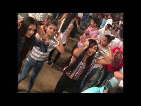 DJ PRINCE -  Mor Bani Thanghat Kare ft Aishwarya Majmudar & Hemant Chauhan