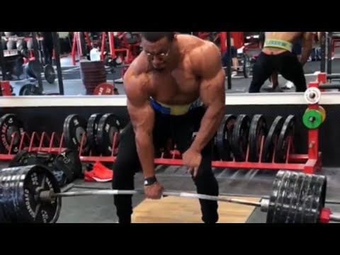 BREAKING STRAP WITH 675LBS 1 ARM DEADLIFT!