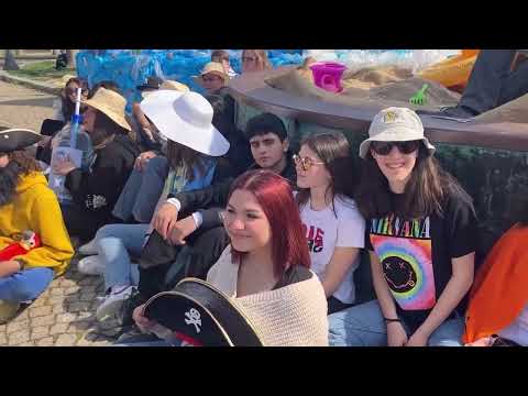 Carrù: un mare... di poesie! - TELEGRANDA (ch 81)