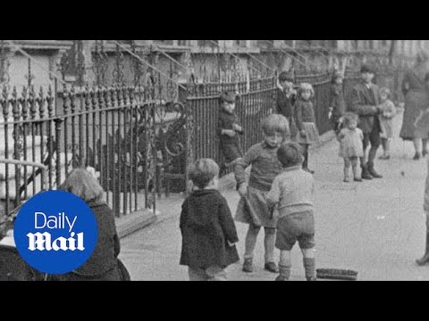 A glimpse into the harsh conditions of inner-city London slums - Daily Mail