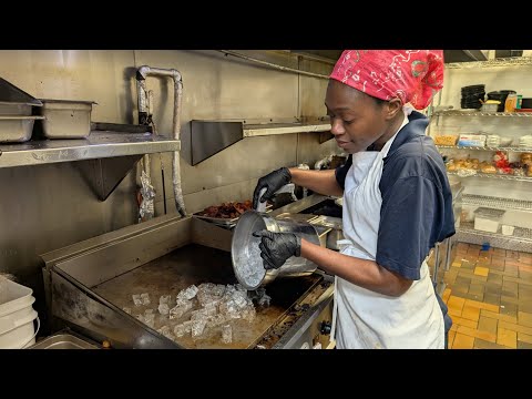 Why Are Chefs Pouring ICE on the Grill? The Reason Will Shock You! 😱"