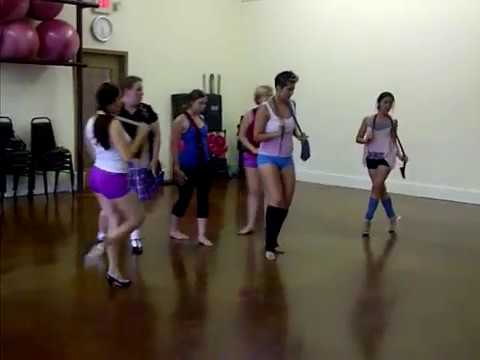 Burlesque-Cell block tango