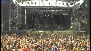 ARCH ENEMY - Bury me an Angel (With Full Force 2002)