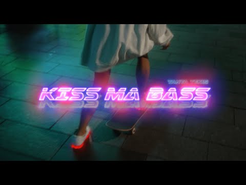 Tanya Tekis - KISS MA BASS (Official Music Video)
