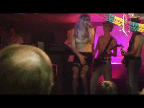 Mitternachtseinlage 3 Großebersdorf Lady Gaga