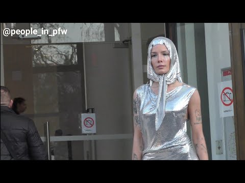 Halsey - Paco Rabanne Fall Winter 2023/2024 fashion show in Paris - 01.03.2023