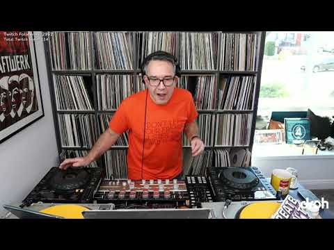 DSOH 766 - weekly Deep House DJ Mix by Lars Behrenroth - recorded live at Deeper Shades HQ in Cali