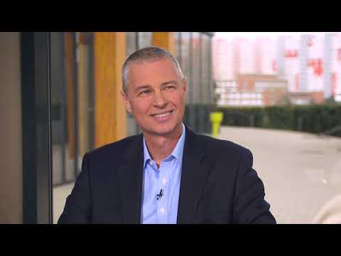 BIZNIS S NOBLESOU  - Predstavovanie