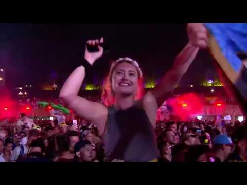 bassjackers vs skytech & fafaq Pillowfight Live Tiesto Tomorrowland 2016