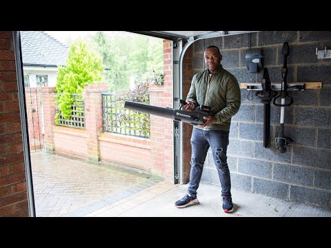 Husqvarna Aspire™ B8X-P4A Battery Leaf Blower | With Rory Reid