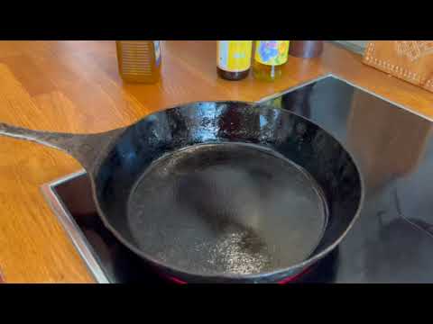 Grobschmied | Eisenpfanne richtig reinigen und pflegen / Cast Iron Pan