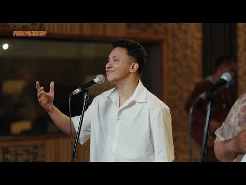 Juicy Lucy - Sialan , Asing , Lampu Kuning - Medley Cover by Funky Monkey
