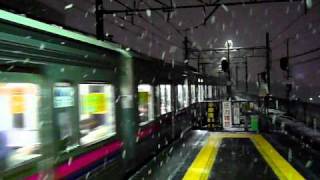 preview picture of video '【雪の夜】京王相模原線7000系電車 橋本駅到着'