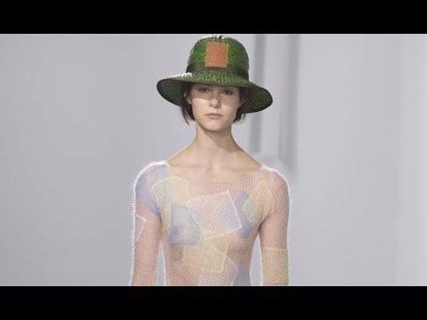 LOEWE Highlights Spring Summer 2018 Paris - Fashion Channel