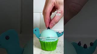 Download lagu Dinosaur cupcake hack #birthdaycupcakes #bakinghacks #icingcakes mp3