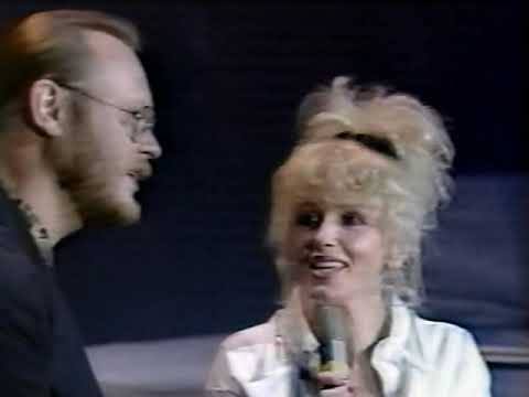 Marika Gombitová a Vašo Patejdl - To čo je v nás (Úsmev ako dar, 1991)