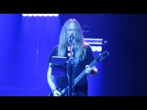 Alice In Chains - Them Bones + Dam That River Live @ Huxleys Neue Welt Berlin 03.07.2018