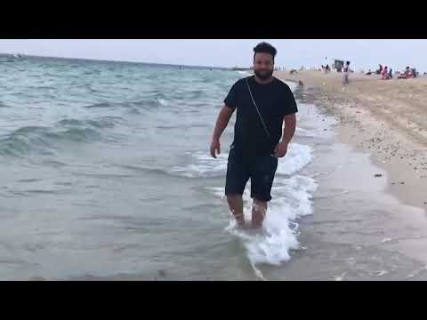 Sandhu playing in beach(1)