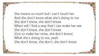 Chilliwack - She Don&#39;t Know Lyrics