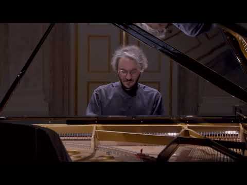 BACH-SILOTI // 'Prelude in B Minor (After Bach's Prelude BWV 855a)' by Alexander Gadjiev