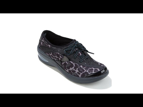 Bzees "Regal" PullOn LaceUp Athleisure with 2 Laces