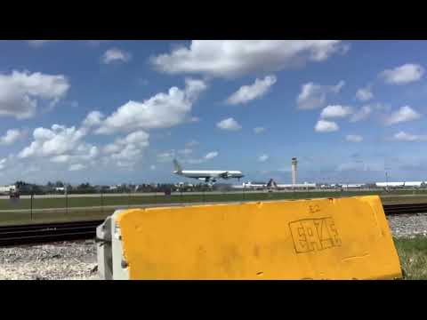 DC-8-61 Landing in MIA from San Sedro  pula