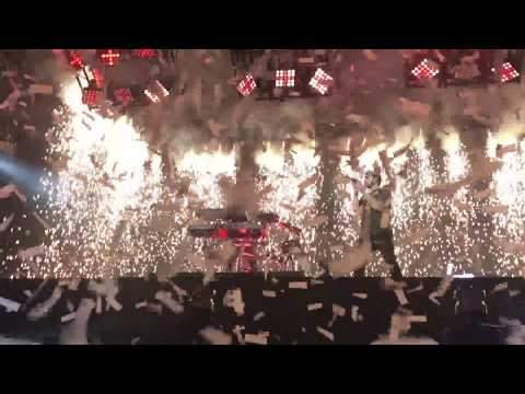 The Chainsmokers - Everybody Hates Me Live in Paris(20 Feb 2018)