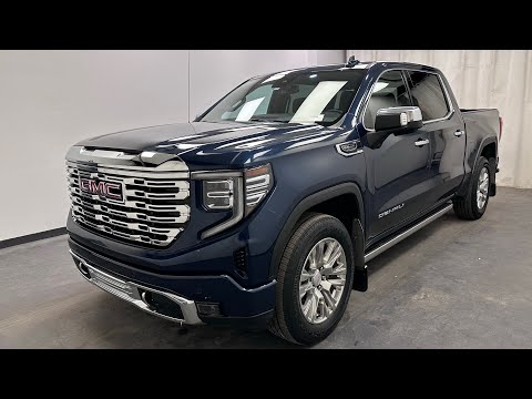 2022 GMC Sierra 1500 Crew Cab Short Box 4-Wheel Drive Denali in Blue for sale at Davis GMC Buick Lethbridge in Lethbridge, AB
