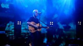 Cover Girl - Mr Hudson @ Itunes Festival 09