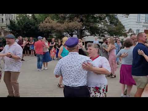 22 sierpnia 2023 Ludowa ZABAWA w Warszawie - Promocja OBERKA