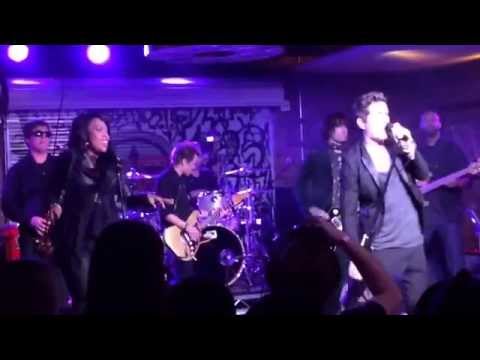 Deryck Whibley Returns to the Stage —2014