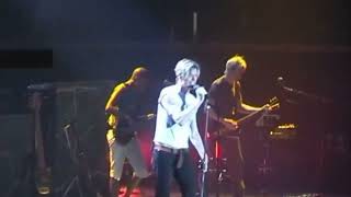 David Bowie live 2003 - The Jean Genie - London, Wembley