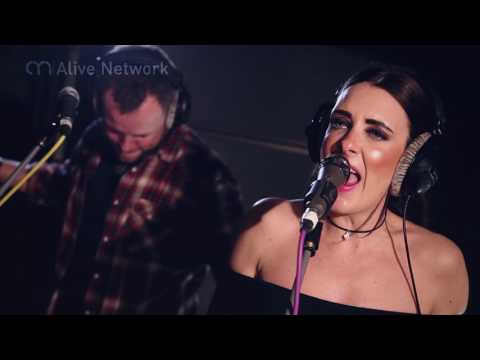 Dexter 'Ain't No Mountain High Enough' / Marvin Gaye (Cover) Live Wedding Band Cheshire