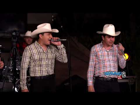 La Adqui Ft. Grupo Trebo1 - Hablan De Mi (En Vivo 2023)